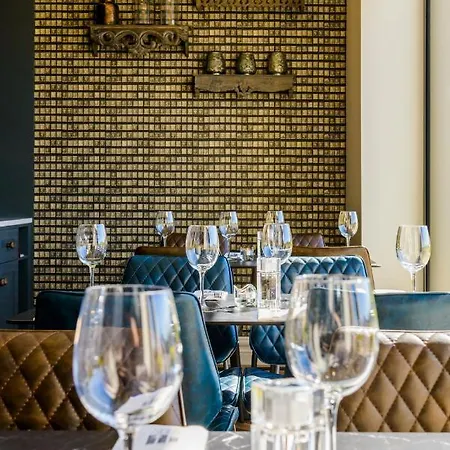 基拉尼橡树酒店 4*