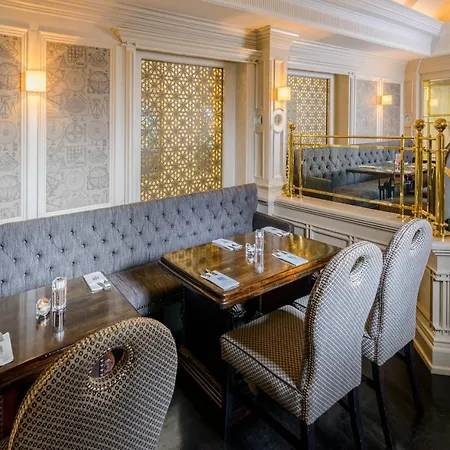 基拉尼橡树酒店 4* 基拉尼