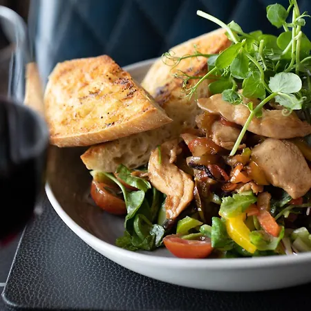 基拉尼橡树酒店 酒店