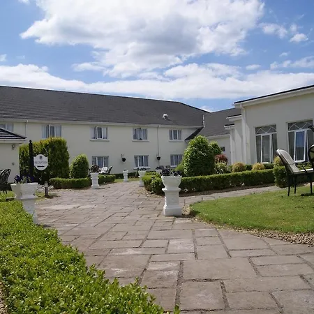 Oaks Otel