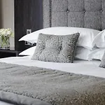 Oaks ホテル 4*